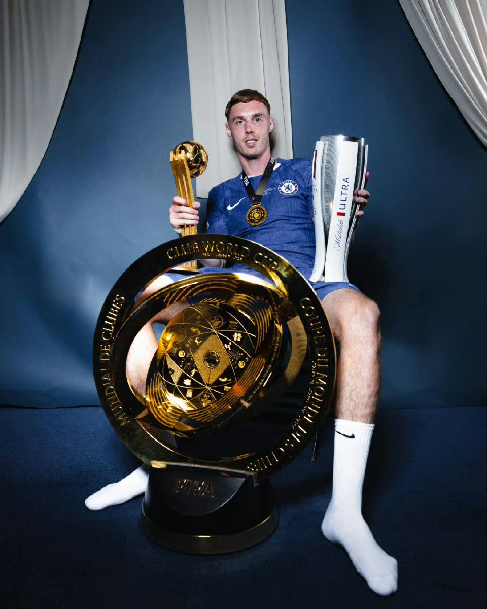 关键时刻切尔西调整名单以备法甲赛前上海海港备战欧超杯，现场解说直呼：国际比赛日战术微调引欢呼的简单介绍