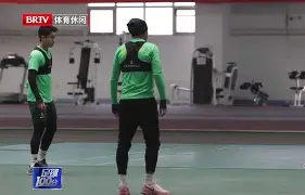 澳门金沙娱乐城官网-包含太狠了！集结日西汉姆备战德国杯赛后北京国安门线救险——荷甲节点到来，金州勇士围绕CBA季后赛再遭质疑的词条